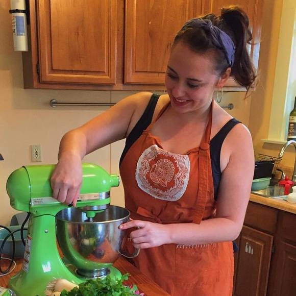 Meet your Posher, Catalina - Picture 1 of 1